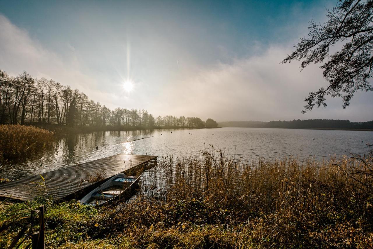 5 Sterne Ferienhaus Direkt Am See Mit Sauna-Kamin-Garten Krakow am See Exterior foto